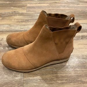 Sorel Womens Harlow Chelsea Sued Boots Size 8